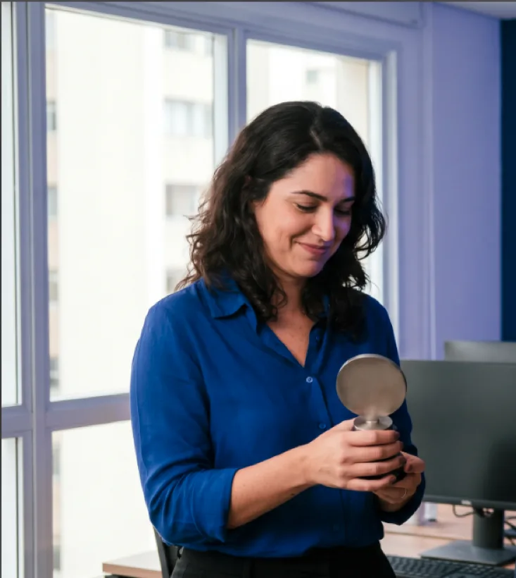 Especialista com o troféu B2B Awards